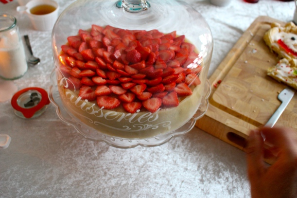Jordbærlagkage med chokolad
